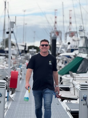 Team (1) Marine Reflections Boat Building & exterior surface maintenance